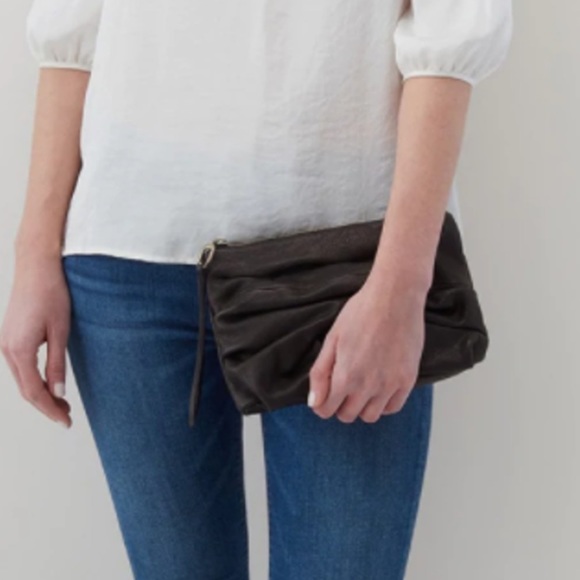 HOBO Dare Leather Clutch / Crossbody Bag - Picture 4 of 8